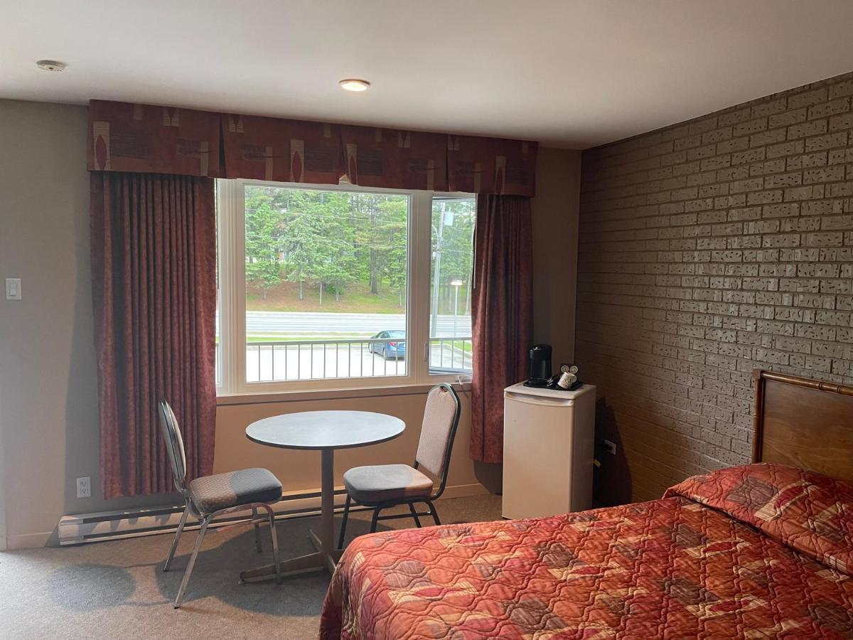 Auberge L'Etape Mont-Laurier Oda fotoğraf